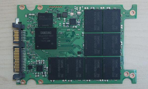 三星DDR4內(nèi)存芯片