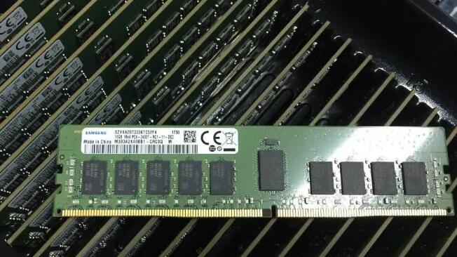 M393A2K40DB2-CVF 三星 DDR4 2933 16G服務(wù)器內(nèi)存縮略圖